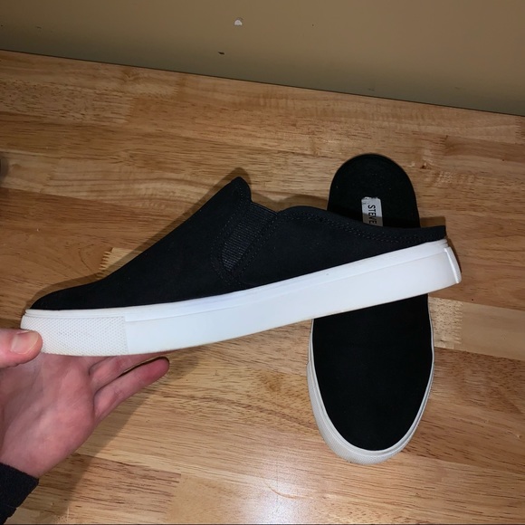 Steve Madden Shoes - Steve Madden Black Slip-on Flats Size 7